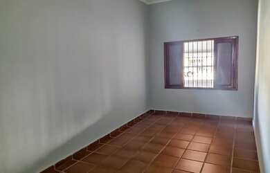 Imagem 8: Casa para venda tem 74 metros quadrados com 2 quartos em Balneario Itaguai...