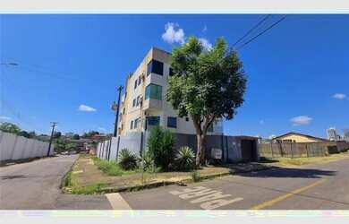 Imagem: O apartamento possui 1 Dormitório, 1 Banheiro, 1 Vaga na garagem