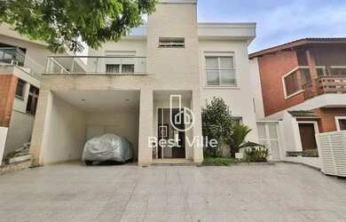 Imagem: A casa em condomínio possui 5 Dormitórios, 5 Banheiros, 4