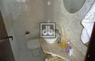 Imagem 6: Anil - Rua Pierre La Place - Casa Triplex - 4 Quartos 1 Suíte - 3 Vagas...