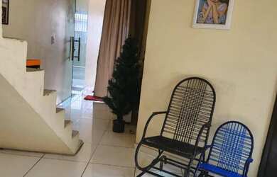 Imagem: A casa possui 1 Dormitório, 1 Banheiro, 2 Vagas na garagem