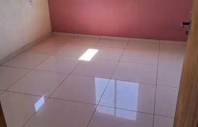 Imagem: A casa possui 2 Dormitórios, 1 Banheiro, 420m² de Área e