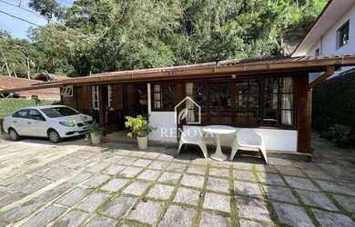 Imagem: A casa em condomínio possui 3 Dormitórios, 4 Banheiros, 5