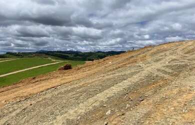 Imagem: O terreno possui 500m² de Área, Imóvel novo e está localizado