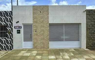 Imagem: A casa à venda possui 2 Dormitórios, 1 Banheiro, 1 Vaga na