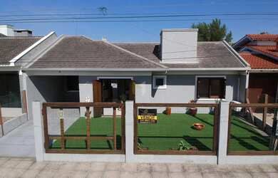 Imagem 2: Casa 4 dormitórios con piscina Noiva do Mar Xangri-Lá