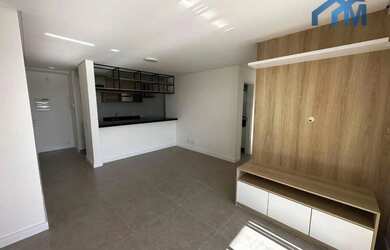 Imagem: O apartamento possui 3 Dormitórios, 1 Banheiro, 2 Vagas na