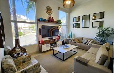 Imagem: A casa em condomínio possui 3 Dormitórios, 4 Banheiros, 2