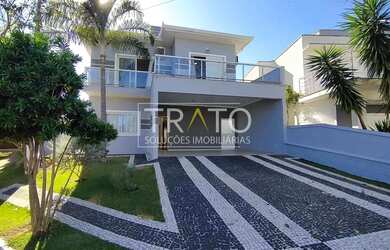 Imagem: A casa em condomínio possui 3 Dormitórios, 5 Banheiros, 4