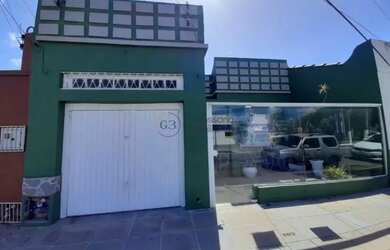 Imagem: A casa possui 4 Dormitórios, 3 Banheiros e 160m² de Área