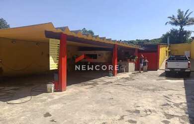 Imagem: A casa em condomínio possui 2 Dormitórios, 3 Banheiros, 5