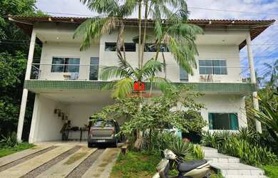 Imagem: A casa em condomínio possui 5 Dormitórios, 1 Banheiro, 4 Vagas