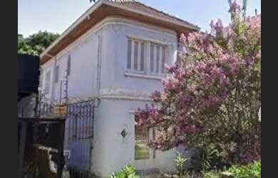 Imagem: A casa possui 5 Dormitórios, 4 Banheiros, 3 Vagas na garagem