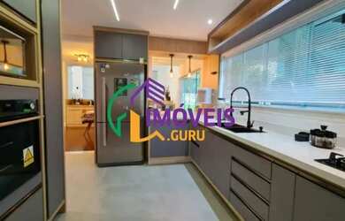 Imagem: A casa em condomínio possui 3 Dormitórios, 5 Banheiros, 5