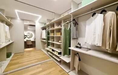 Imagem: O apartamento à venda possui 4 Dormitórios, 5 Banheiros, 4