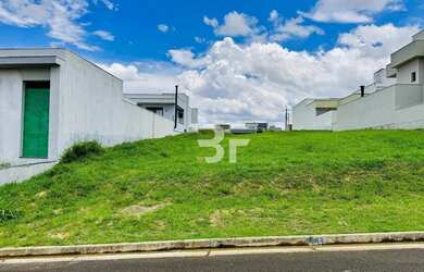 Imagem: O terreno possui 300m² de Área e está localizado em Jardins