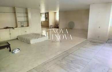 Imagem: O apartamento possui 4 Dormitórios, 4 Banheiros, 1 Vaga na