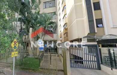 Imagem: O depósito à venda possui e está localizado em Centro, Londrina