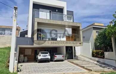 Imagem: A casa em condomínio possui 5 Dormitórios, 2 Banheiros, 5