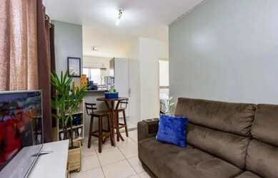 Imagem: O apartamento possui 2 Dormitórios, 1 Banheiro, 1 Vaga na garagem