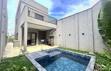 Imagem: A casa em condomínio possui 3 Dormitórios, 3 Banheiros, 2