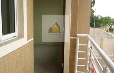 Imagem: A casa possui 3 Dormitórios, 4 Banheiros, 2 Vagas na garagem