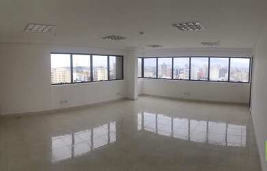 Imagem: O depósito possui 1 Vaga na garagem, 46m² de Área e está