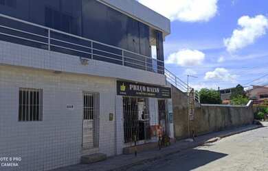 Imagem: A casa possui 1 Dormitório, 1 Banheiro e está localizado