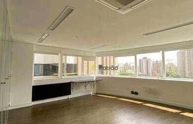 Imagem: O depósito possui 2 Vagas na garagem, 82m² de Área e está