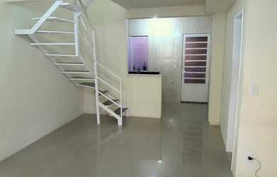 Imagem: A casa em condomínio possui 2 Dormitórios, 2 Banheiros, 1