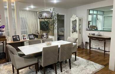 Imagem: O apartamento possui 3 Dormitórios, 2 Banheiros, 2 Vagas na