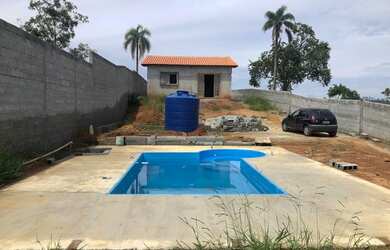 Imagem 1: Chácara em fase de acabamento em Atibaia com uma linda vista