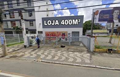 Imagem: O depósito possui 4 Vagas na garagem, 400m² de Área e está