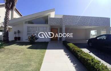 Imagem: A casa em condomínio possui 3 Dormitórios, 5 Banheiros, 4