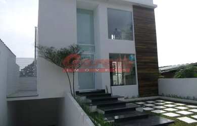 Imagem: A casa em condomínio possui 3 Dormitórios, 3 Banheiros, 3