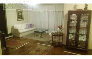 Imagem: O apartamento possui 3 Dormitórios, 1 Banheiro, 2 Vagas na