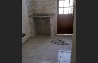 Imagem: O quarto está localizado em Pina, Recife para alugar por R$600