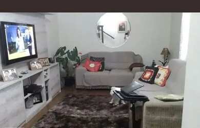 Imagem: A casa possui 3 Dormitórios, 3 Banheiros, 2 Vagas na garagem