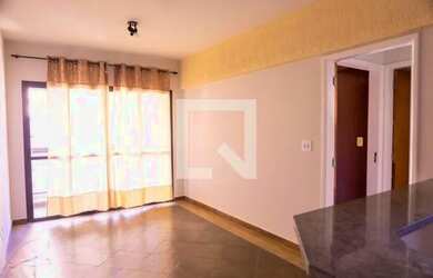 Imagem: O apartamento possui 1 Dormitório, 1 Banheiro, 1 Vaga na garagem