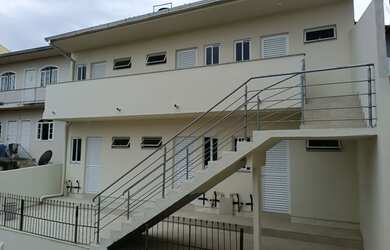 Imagem: O apartamento possui 1 Dormitório, 1 Banheiro, 38m² de Área