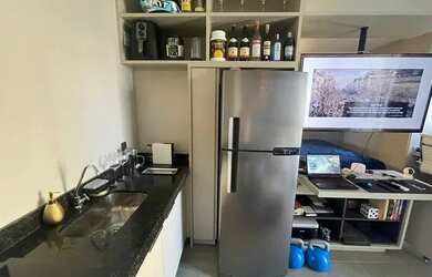 Imagem: O apartamento possui 1 Dormitório, 1 Banheiro, 1 Vaga na garagem