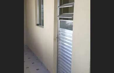 Imagem: A casa possui 2 Dormitórios, 1 Banheiro, 70m² de Área e