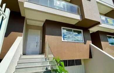 Imagem: A casa possui 3 Dormitórios, 3 Banheiros, 3 Vagas na garagem