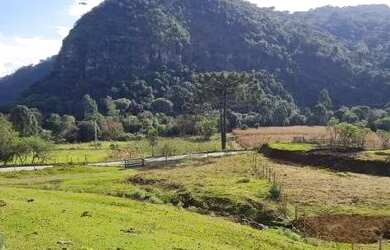 Imagem: O terreno está localizado em Urubici, SC à venda por R$280.000