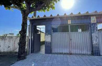 Imagem: A casa possui 1 Dormitório, 1 Banheiro, 35m² de Área e está