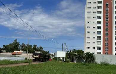 Imagem: O terreno possui 1m² de Área e está localizado em Plano