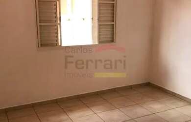 Imagem: A casa possui 4 Dormitórios, 2 Banheiros, 140m² de Área e