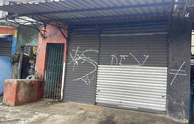 Imagem: O depósito possui 2 Vagas na garagem, 100m² de Área e está