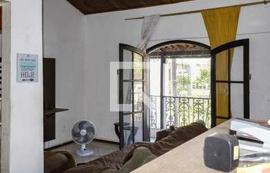 Imagem: O apartamento na cobertura possui 2 Dormitórios, 1 Banheiro