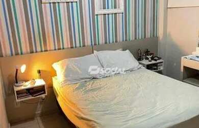 Imagem: O apartamento possui 3 Dormitórios, 1 Banheiro, 1 Vaga na garagem